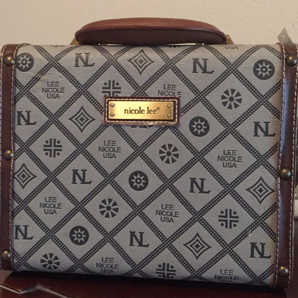 Travel cosmetic Case